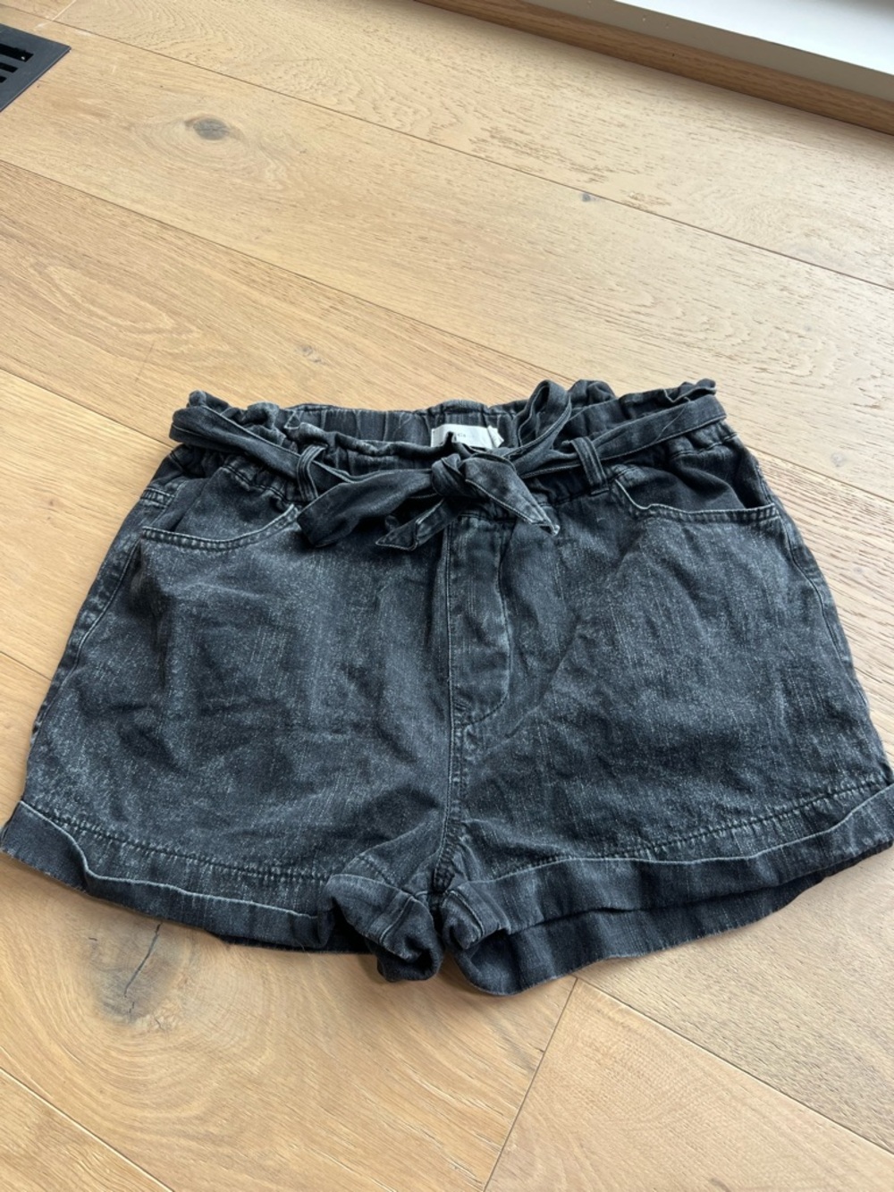 High-Waist Paperbag Denim Shorts with Tie in Washed Black